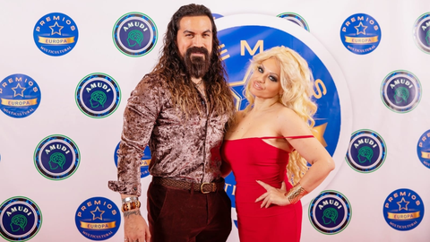 Annita Yes es la doble oficial de Pamela Anderson y su pareja, Daniel Hern�ndez, de Jason Momoa