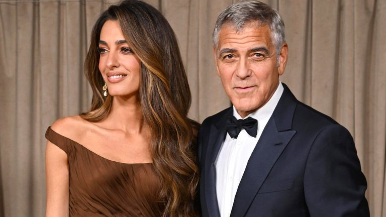 El Festival de Venecia premia la trayectoria de George Clooney