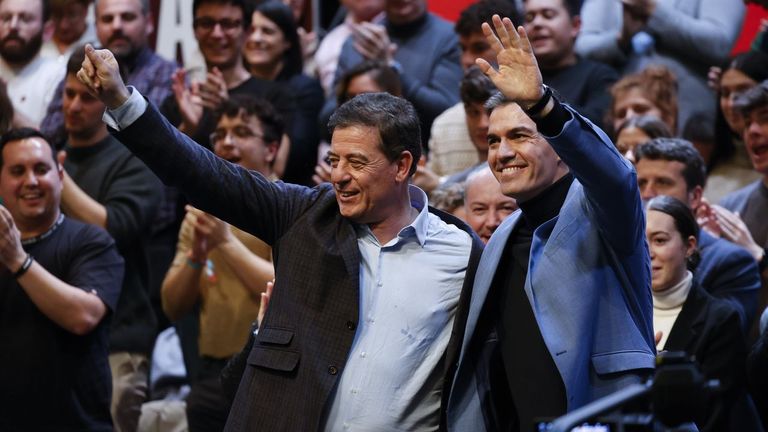 El PSdeG cambia a sus cuatro candidatos y el PP presentará a Tellado por A Coruña