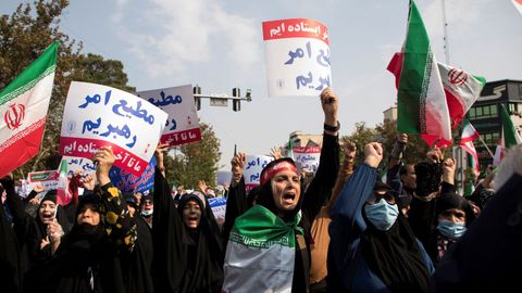 La muerte de Mahsa Amini desembocó en protestas que tomaron las calles de Irán. La joven falleció después de que la policía de la moral la arrestase en plena calle por llevar mal ajustado el velo