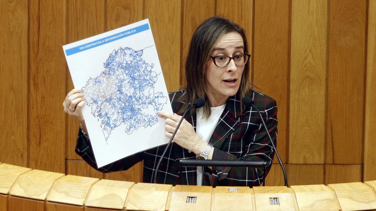 Ethel Vázquez insiste en que hay retrasos en el AVE y recrimina al ADIF