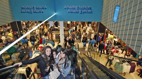 Primark abrió su tienda en Santiago en el año 2012