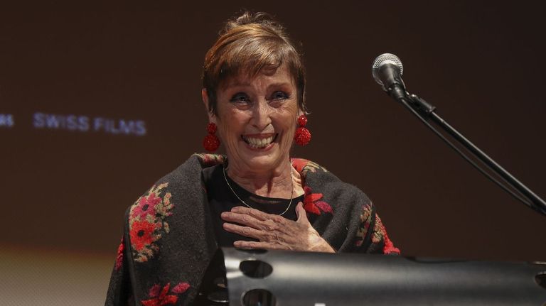 La turbamulta que trituró a Verónica Forqué exige ahora una ley del silencio
