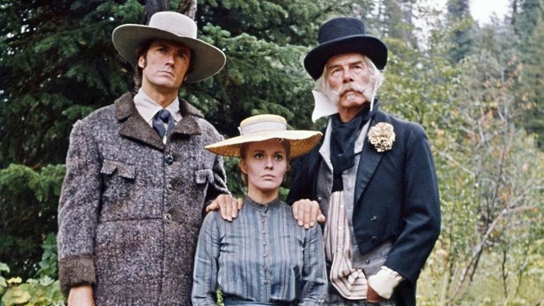 ¿Qué ver esta hoy en la televisión? Un musical de Clint Eastwood, Ruby Rose a guantazos por Nueva York y Brosnan un seductor colgado de la cuñada
