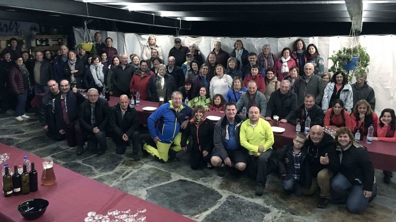 Las im�genes de una noche solidaria en Sarria