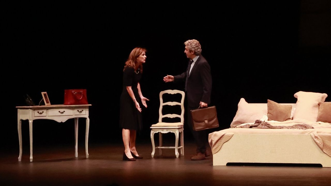 Ricardo Dar&iacute;n y Andrea Pietra, durante una de las representaciones de &laquo;Escenas de la vida conyugal&raquo; en el Teatro Col&oacute;n el pasado mes de octubre