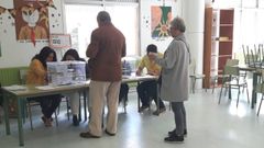 Una mesa electoral en Galicia