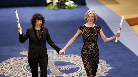 Emmanuelle Charpentiery Jennifer Doudna