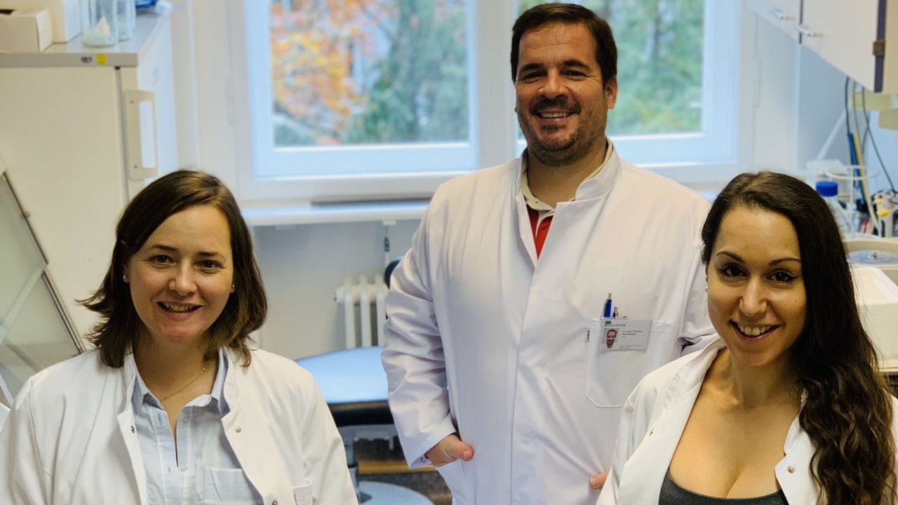 Ivan Regueiro ten 32 anos e leva tres cursos como profesor de galego no estranxeiro