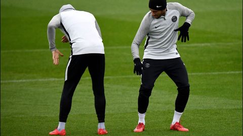 Neymar y Lucas durante un entrenamiento del Paris Saint-Germain en Pars