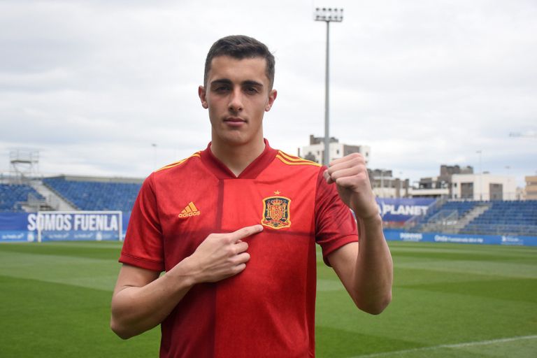 Miguel Morro con la camiseta de la Selección Española
