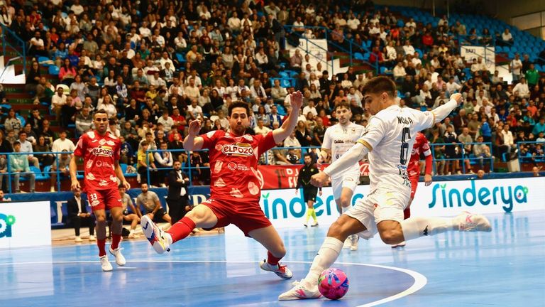 O Parrulo Ferrol no teme al Cartagena y apela a su magia en A Malata