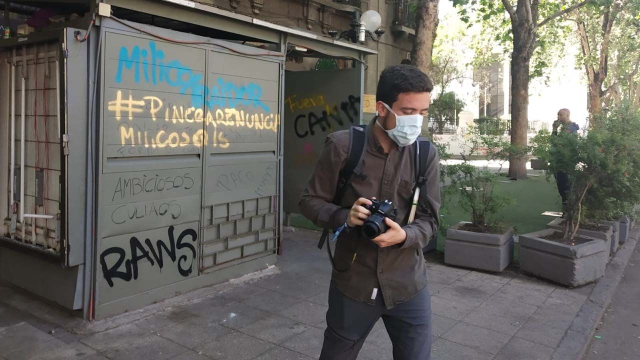 Un asturiano en mitad de las protestas de Chile.Miguel Dongil, en el nombramiento