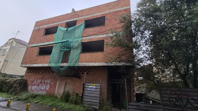 Muere un hombre en Cangas tras una pelea en un edificio en el que ya apareció un cadáver hace tres años