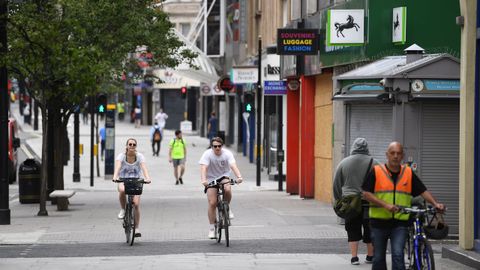 Las bicicletas se aduean de la mtica Oxford Street, una de las calles ms concurridas de Londres