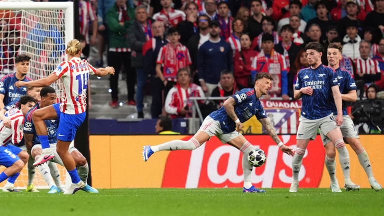 Atlético y Arsenal, cimas del gafe
