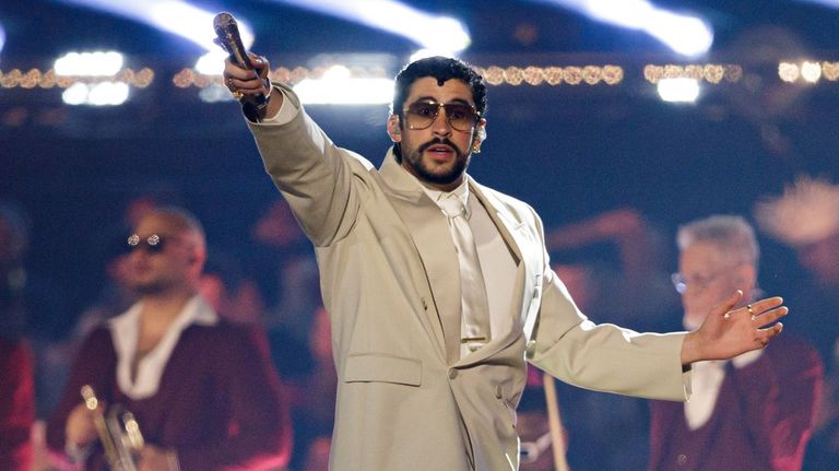 Bad Bunny se cita con la historia en los Grammy