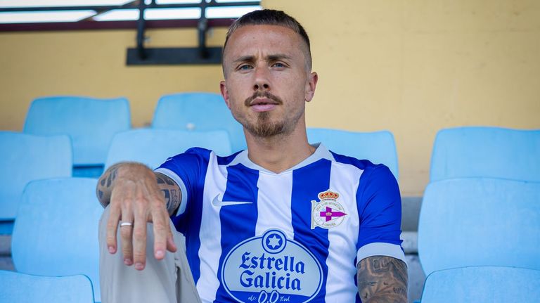 Angeliño completa el puzle del Dépor, que ahora buscará mejorar la plantilla