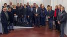 Alcaldes y otros representantes polticos presentes en la presentacin del informe sobre la Va Nova.