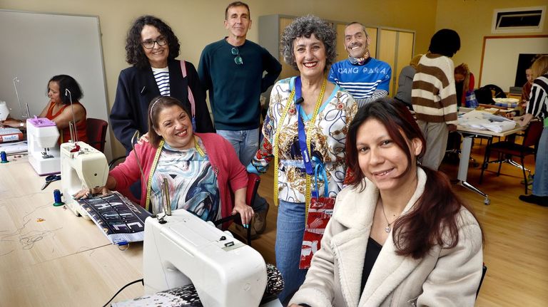 Máquinas de coser contra las drogas