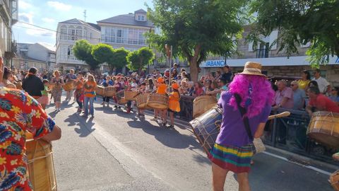 Desfile del entroido de verano en Trives.
