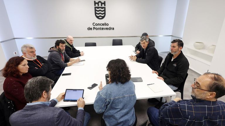 Contactos para diseñar la reforma del campo de fútbol y rugbi de Monte Porreiro