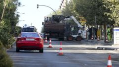 Los trabajos cortaron ayer el carril derecho en sentido de entrada al centro de Ferrol.