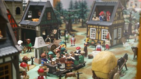 A mostra consta de cinco dioramas con distintas recreacións