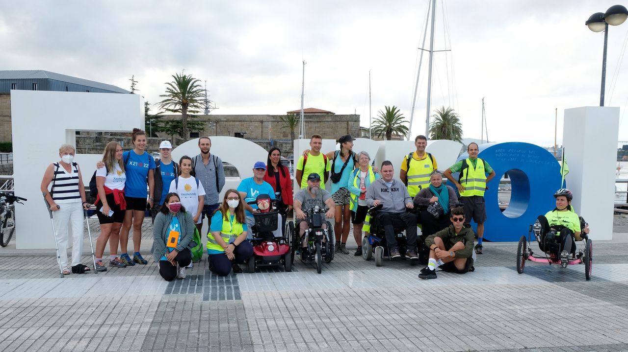 El grupo, a su llegada al Puerto de Ferrol.