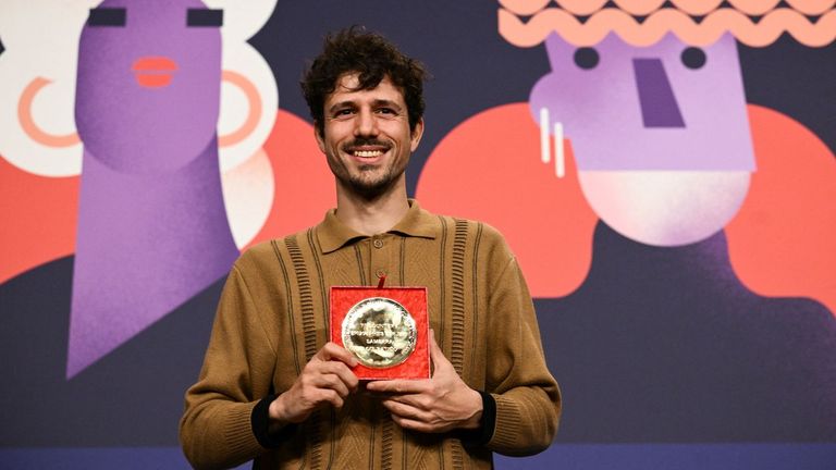 Lois Patiño logra con «Samsara» el Premio del Jurado de la sección ...