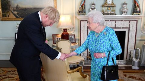 Boris Johnson, en su primera audiencia con Isabel II en Buckingham julio del 2019