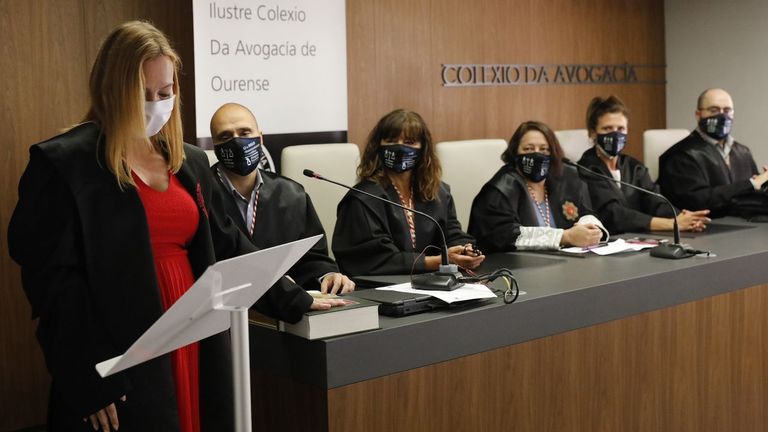 Cinco abogadas juraron o prometieron acatar la Constitución 