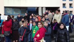 Concentraci�n de padres y alumnos del Ceip de Covas en Viveiro