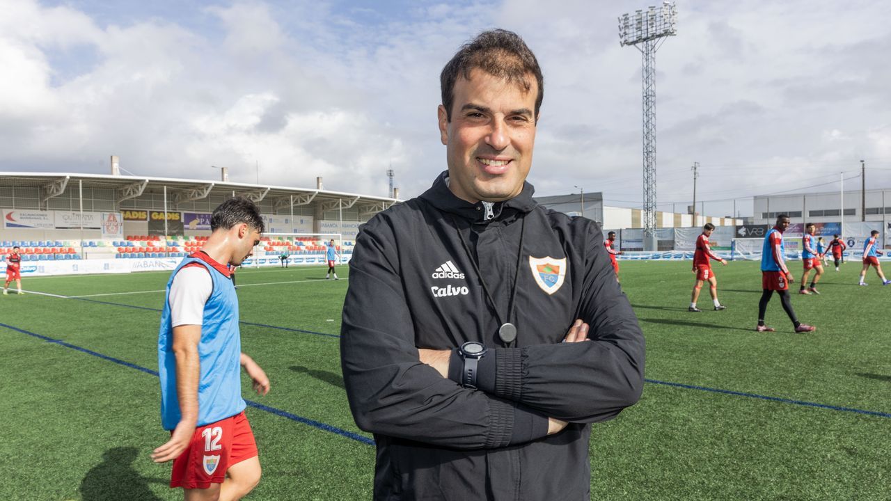 <span lang= gl >Actividades de Voz Natura non colexio Frei Lu&iacute;s de Granada de Sarria</span>.Sim&oacute;n Lamas, nun adestramento do Berganti&ntilde;os.