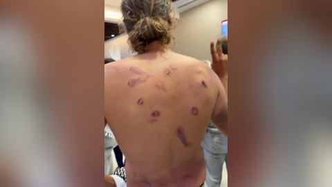 Uno de los activistas de la flotilla detenido por las fuerzas israel�es
