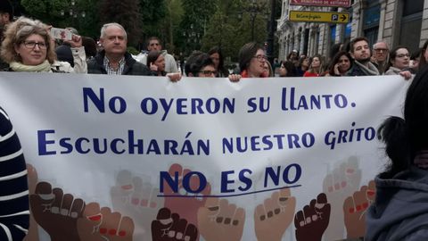 Concentracin contra la sentencia de la Manada en Oviedo