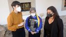 La portavoz nacional del Bloque (izq), Ana Pontón, junto a la activista Elisa Loncón y la política nacionalista Ana Miranda