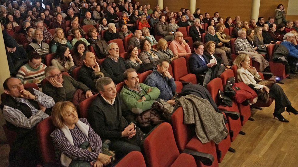 Premier de &laquo;L&uacute;a&raquo;, el primer musical de la Orquesta Sinf&oacute;nica de Galicia.Patio de butacas del Teatro Lauro Olmo.