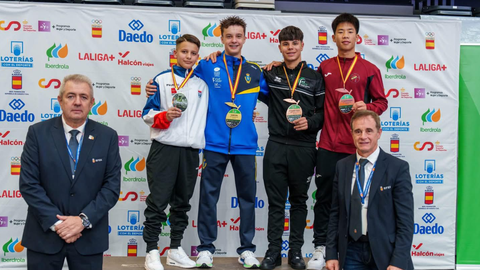 El ovetense Izan �lvarez se subi� al podio tras proclarse campe�n de Espa�a en la categor�a masculina de kata cadete