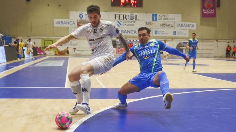 Jhoy: «El fútbol sala en Brasil es distinto, aquí se deja jugar más»