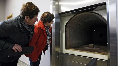 El horno crematorio de Vigo fue el primero en toda Galicia, hoy en día estas cámaras son un elemento indispensable en los tanatorios de toda la comunidad.