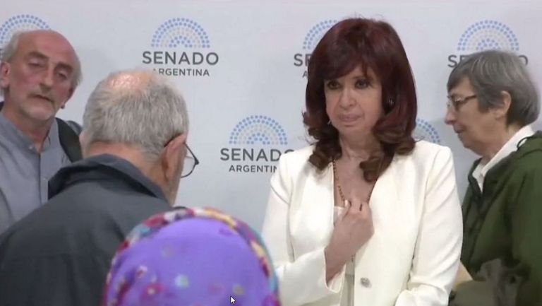 Cristina Fernández, durante el encuentro con los religiosos en el Senado