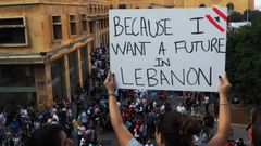 Miles de personas se manifestaron el domingo en Beirut