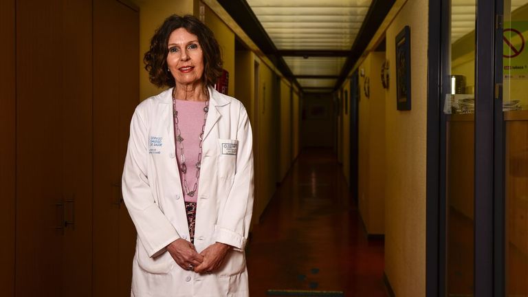 Susana Romero, reumatóloga: «Si una persona tiene colesterol o fuma y, además, padece una enfermedad inflamatoria, su riesgo cardiovascular se multiplica»