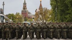 Ensayo cerca del Kremlin del desfile militar del Da de la Victoria.