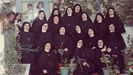 Las hermanas que integraban la comunidad de Ferrol, en una imagen tomada a finales de los años 60, cuando todavía estaba en pie el convento de la calle Baterías