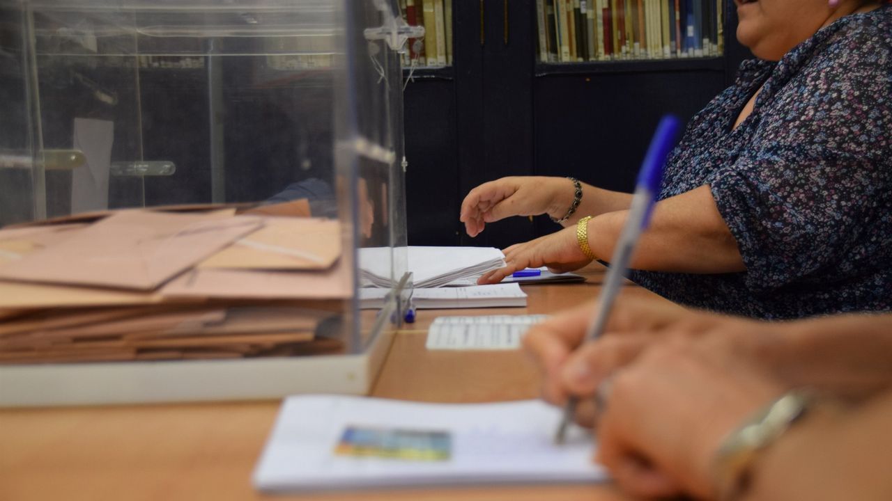 Una mesa electoral en las pasadas elecciones generales