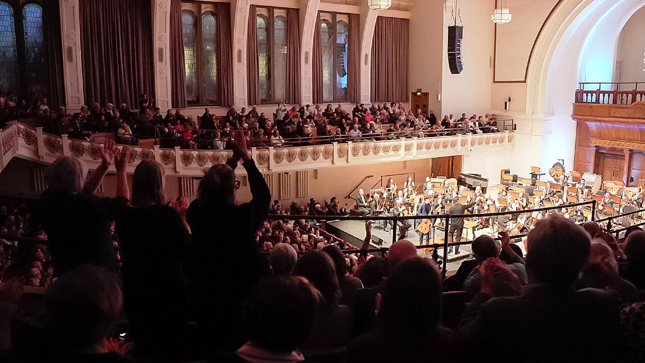 Ovaci�n tras el concierto de la Orquesta Sinf�nica de Galicia en el�Cadogan Hall de Londres