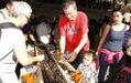 Los asistentes a la Festa da Castaña do Courel consumieron 700 kilogramos de castañas durante toda la jornada. 