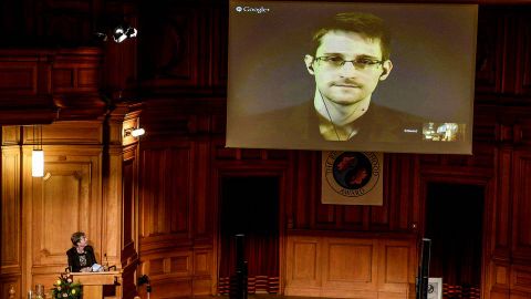 Snowden por videoconferencia